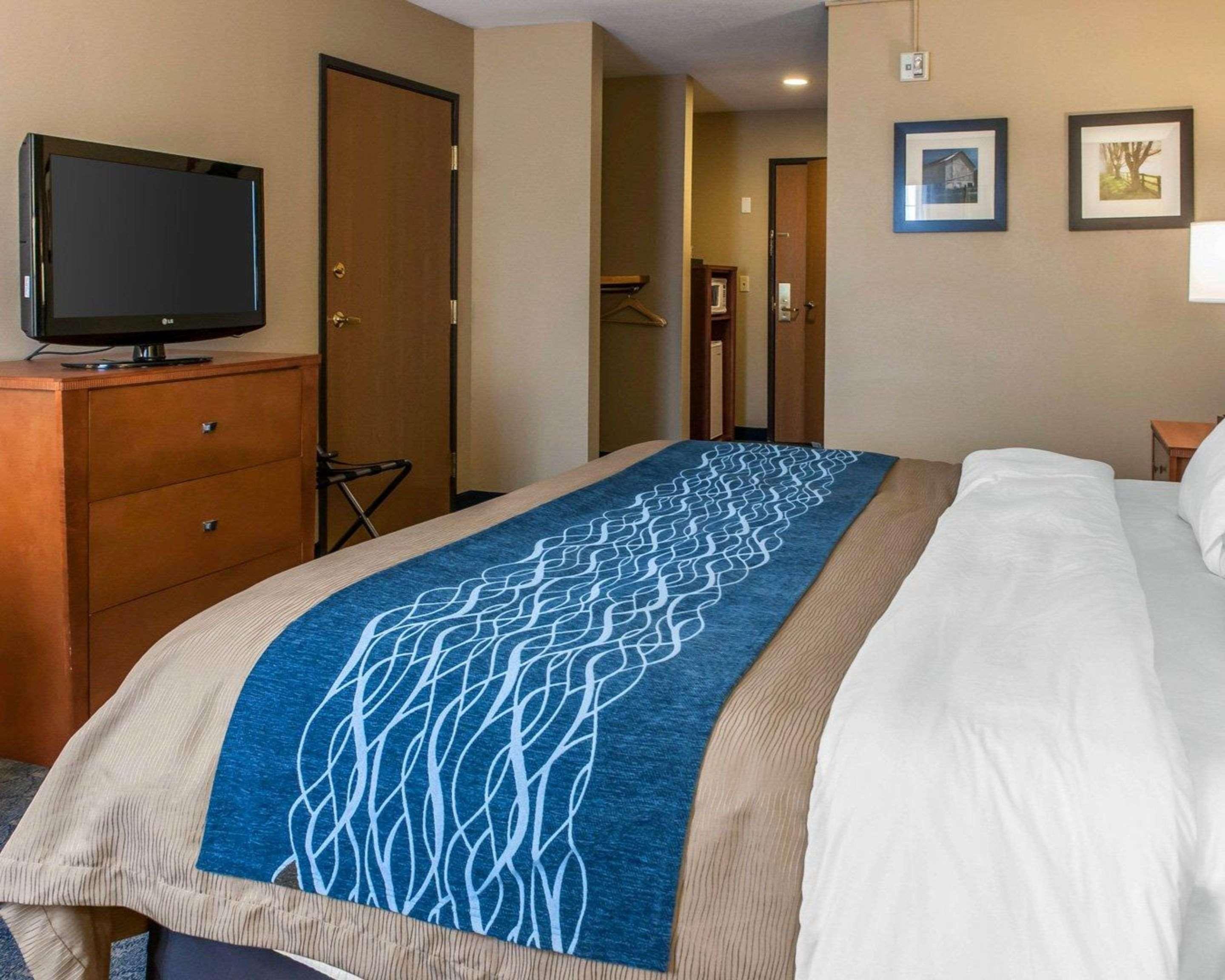 Comfort Inn & Suites Napoleon Eksteriør billede