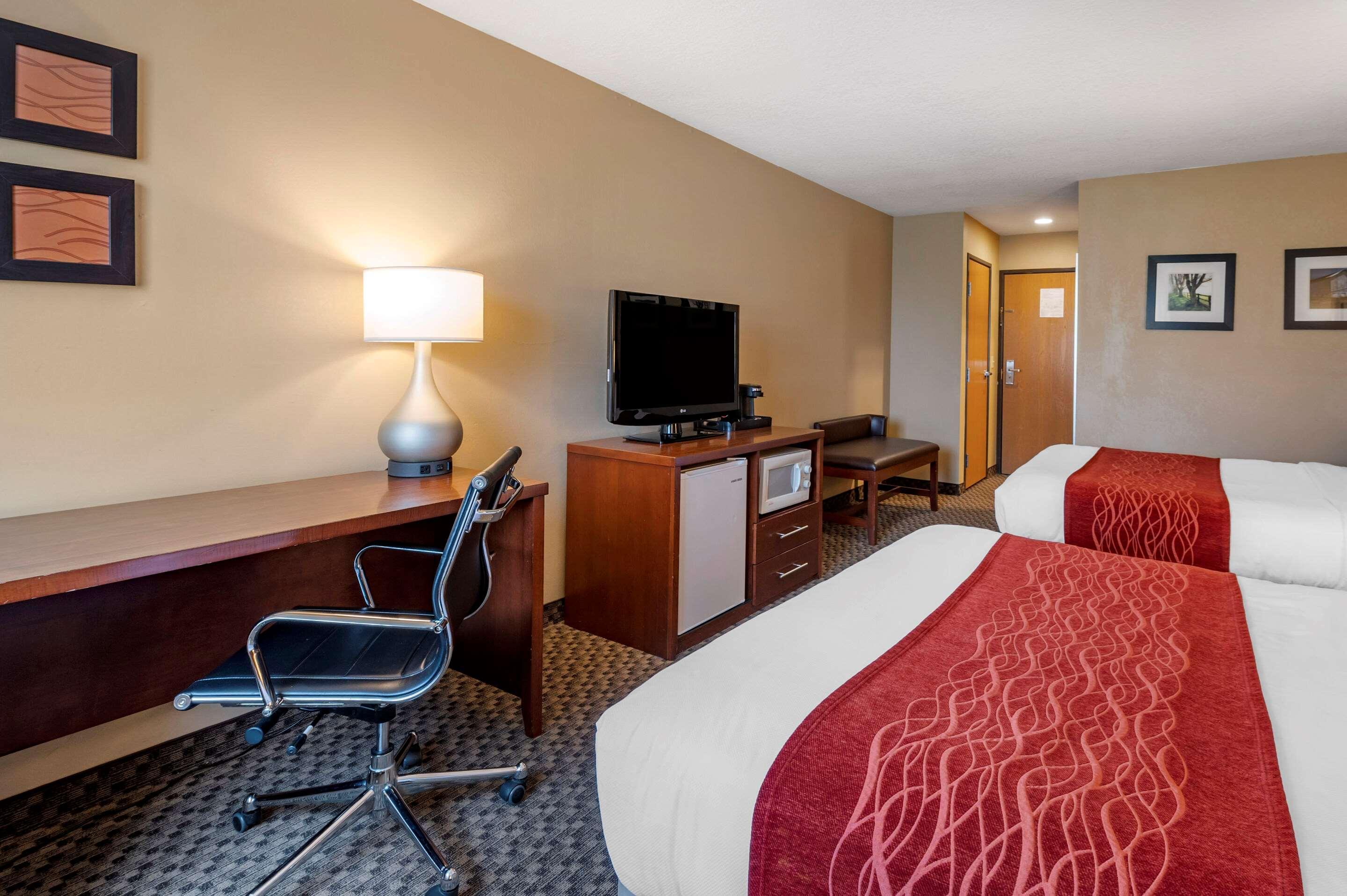Comfort Inn & Suites Napoleon Eksteriør billede