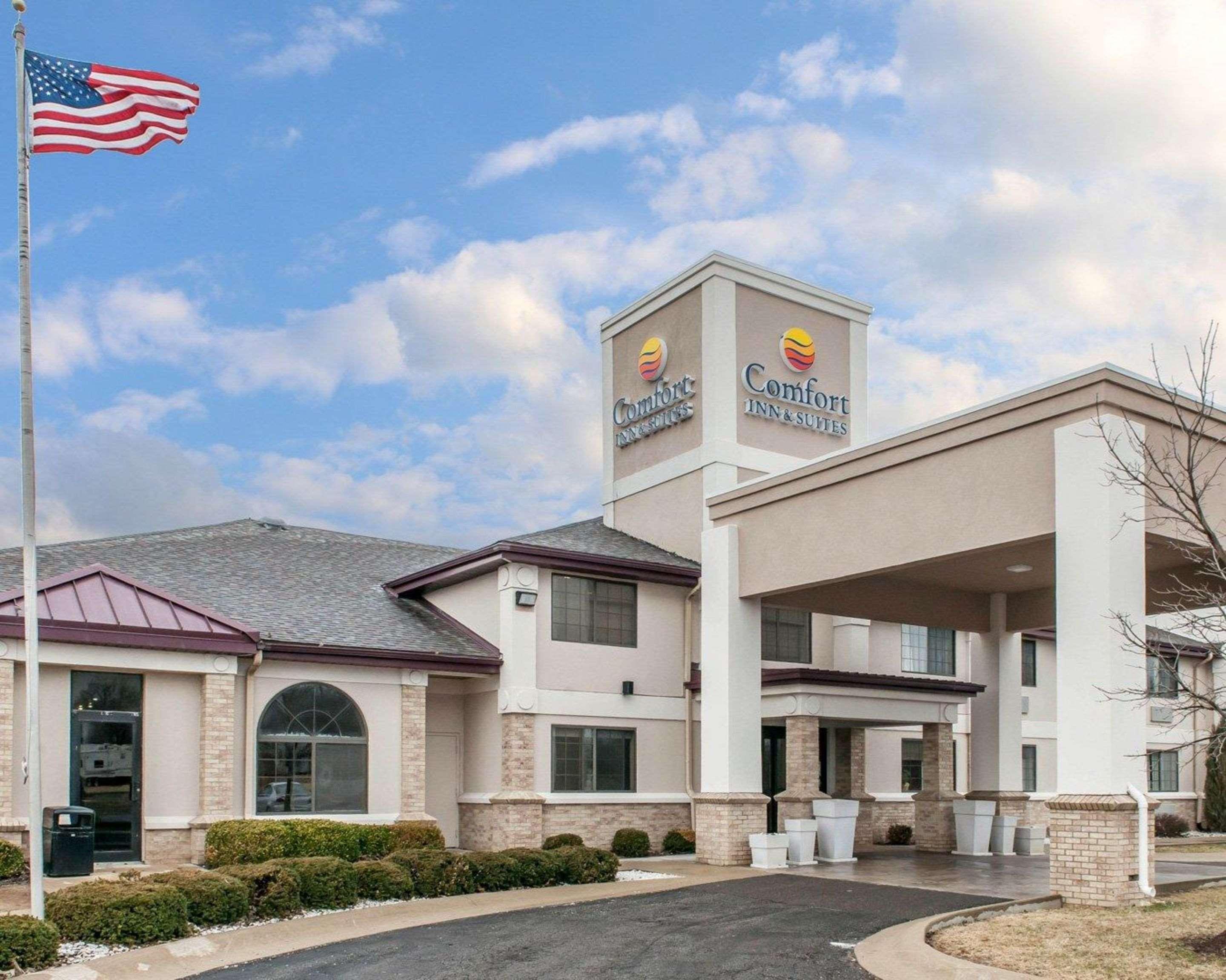 Comfort Inn & Suites Napoleon Eksteriør billede
